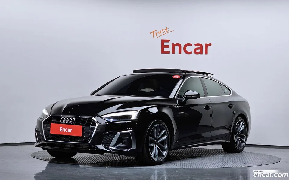 Audi A5 40 TFSI 2022 — фото 1, купить с доставкой в Москву