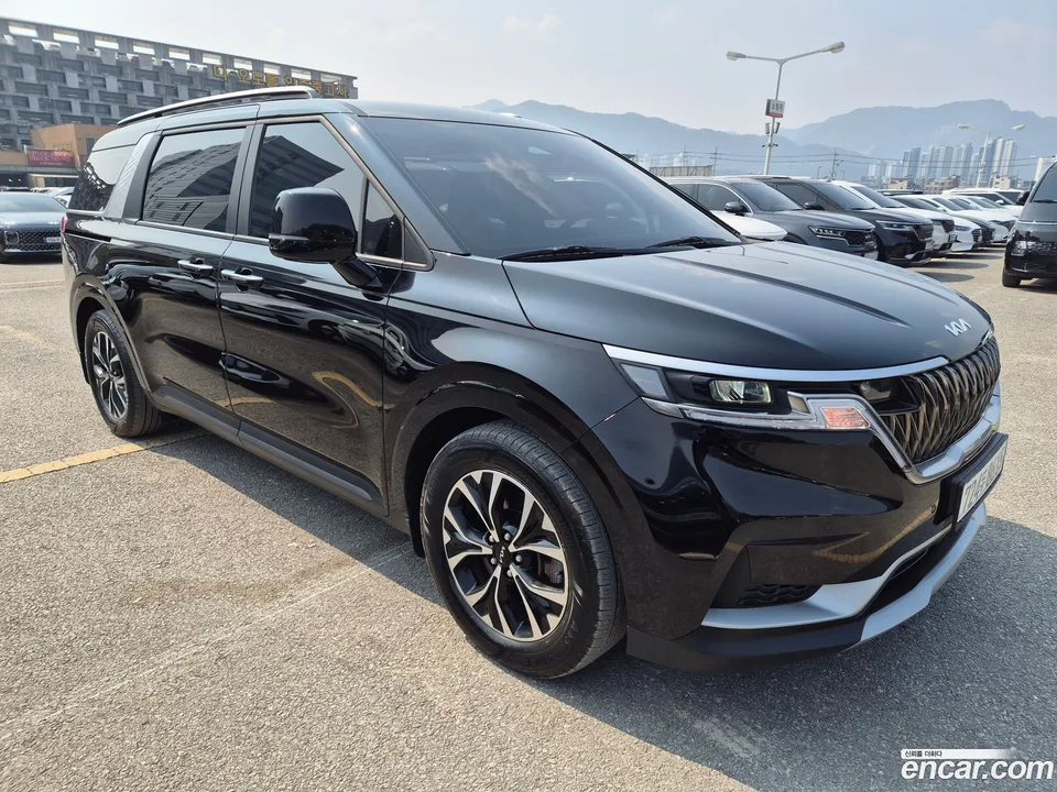 Kia Carnival 11 2022 — миниатюра 2