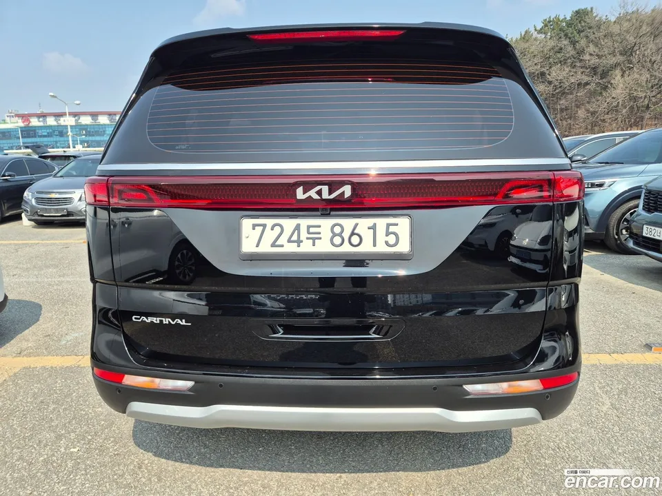 Kia Carnival 11 2022 — миниатюра 5