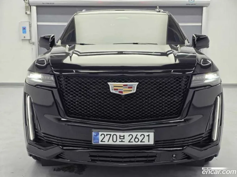 Cadillac Escalade 6.2 2023 — миниатюра 2
