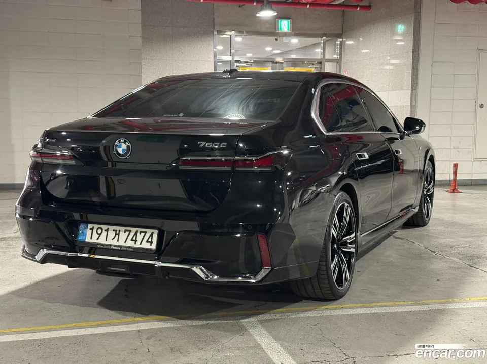BMW 7 Series 750e xDrive M 2024 — миниатюра 2