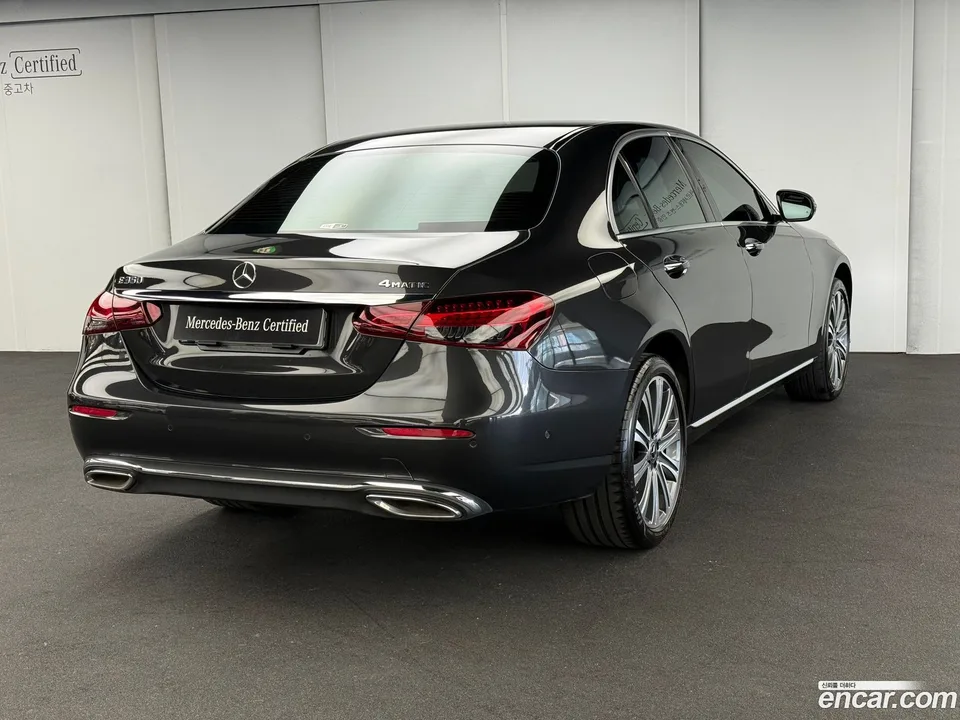 Mercedes-Benz E-Class E350 4MATIC 2022 — миниатюра 2