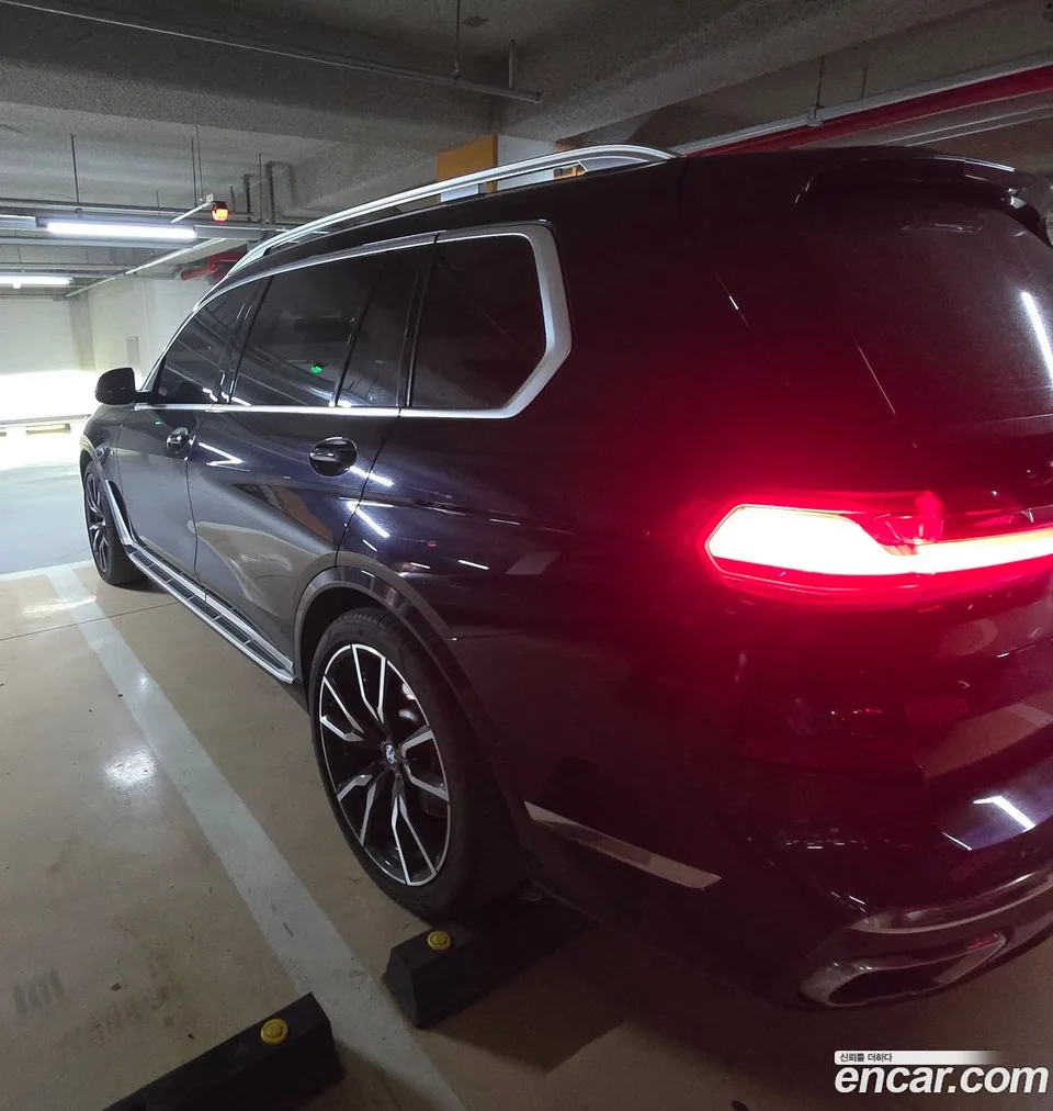 BMW X7 xDrive 40i M 6 2022 — миниатюра 3