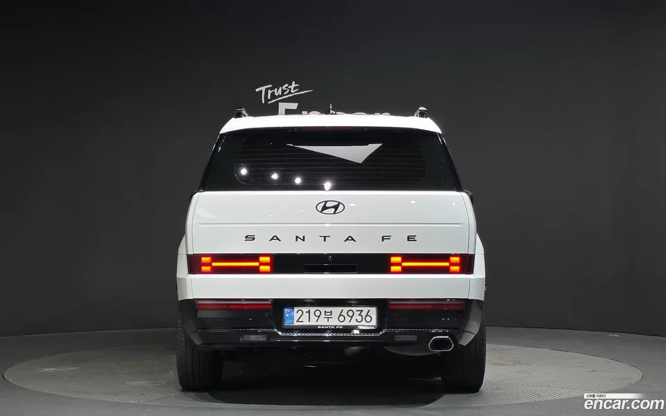 Hyundai SantaFe 2.5T 2WD 2023 — миниатюра 4