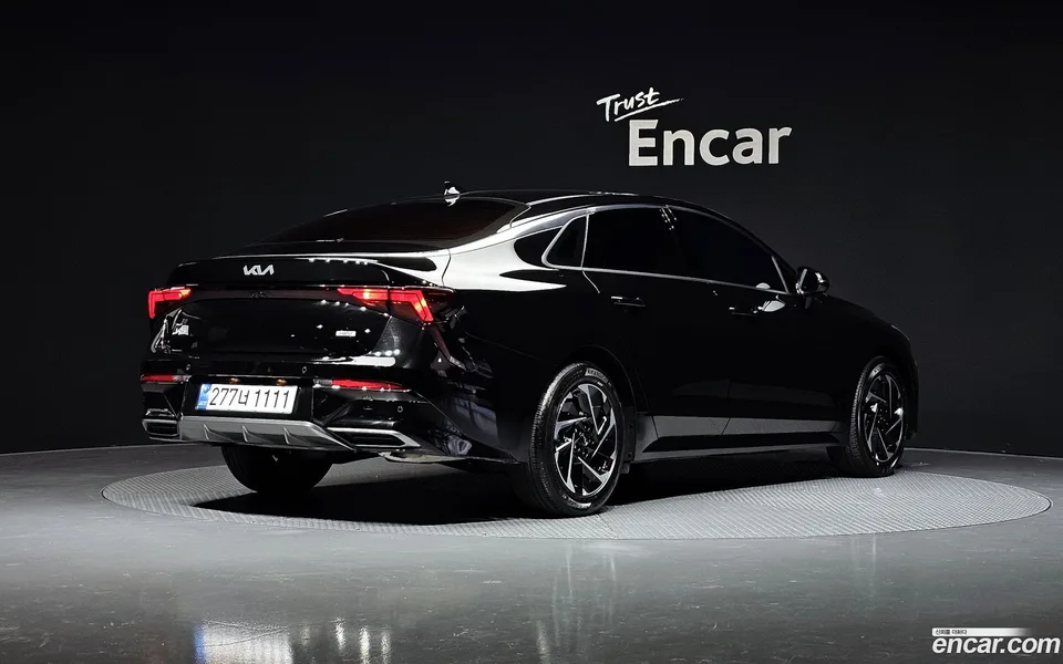 Kia K5 Hybrid 2025 — миниатюра 2