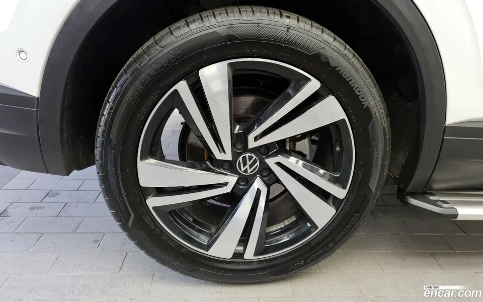 Volkswagen Touareg 3.0 TDI 2023 — миниатюра 5
