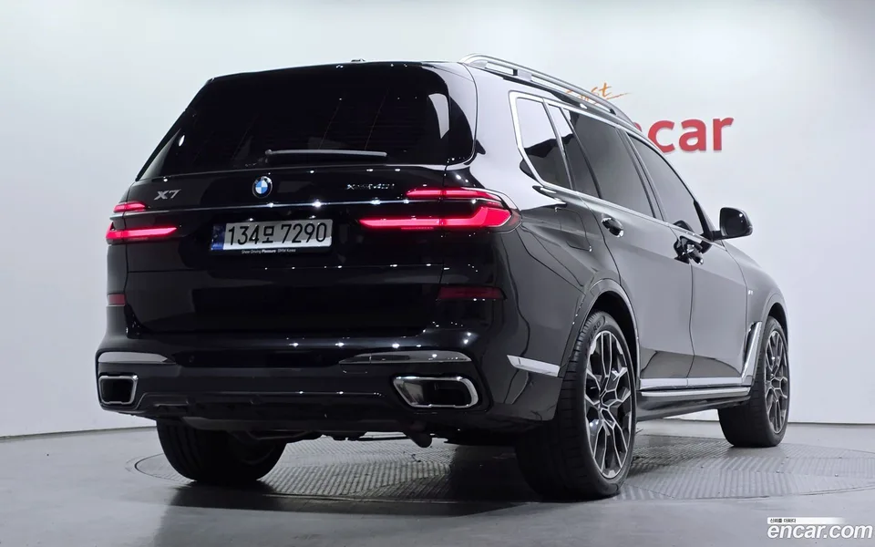 BMW X7 xDrive 40i M 6 2024 — миниатюра 2