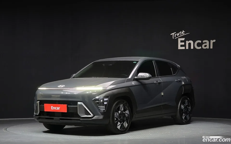 Hyundai Kona Hybrid 2023 — фото 1, купить с доставкой в Москву