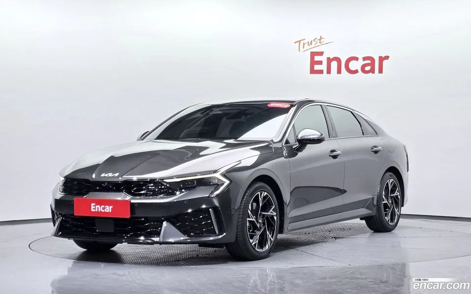 Kia K5 Hybrid 2024 — фото 1, купить с доставкой в Москву