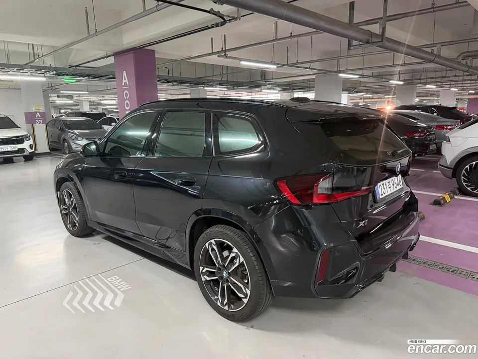 BMW X1 sDrive 20i M 2023 — миниатюра 2
