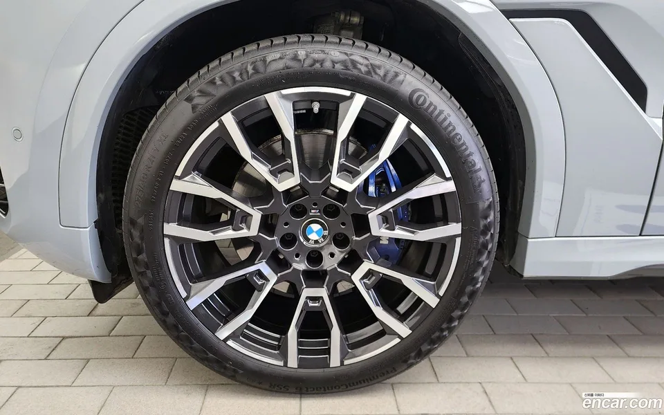 BMW X6 xDrive40i M 2025 — миниатюра 5