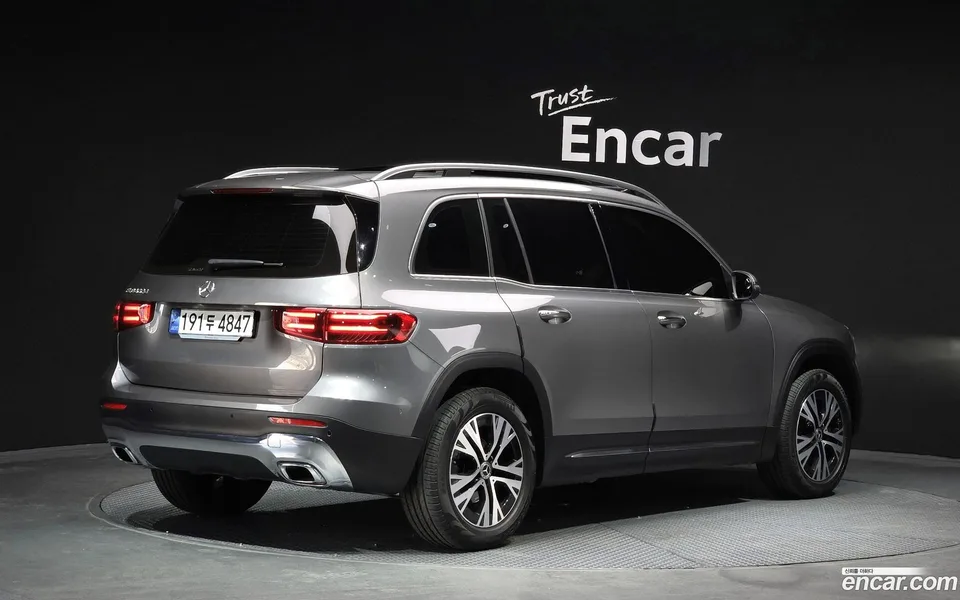 Mercedes-Benz GLB-Class GLB200 d 2024 — миниатюра 2