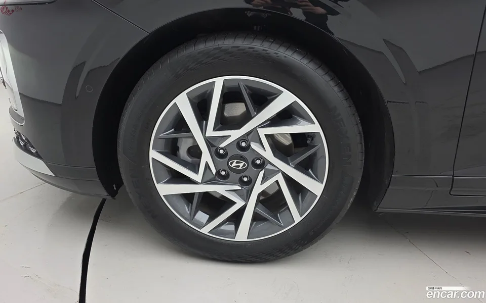 Hyundai Grandeur 2.5 2WD 2023 — миниатюра 5