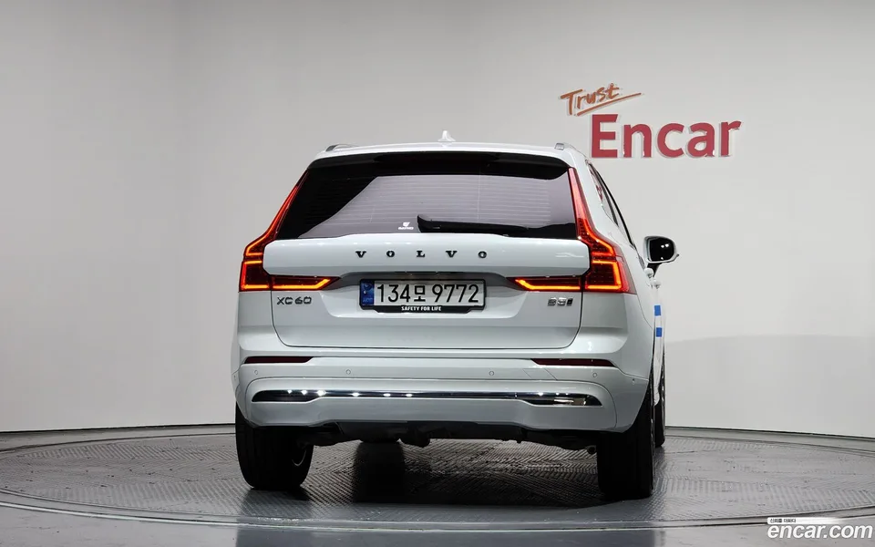 Volvo XC60 B5 2024 — миниатюра 4