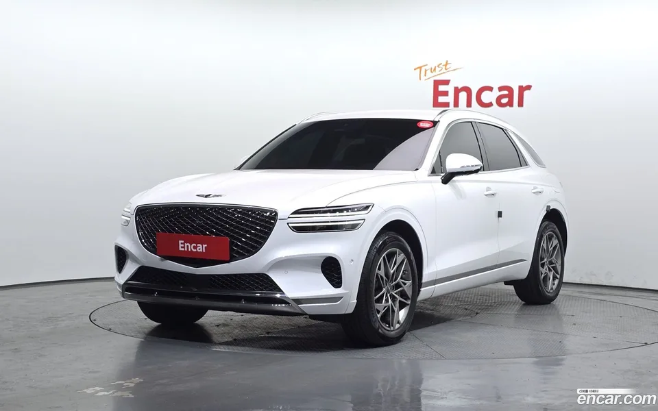 Genesis GV70 2.5T 2WD 2022 — фото 1, купить с доставкой в Москву