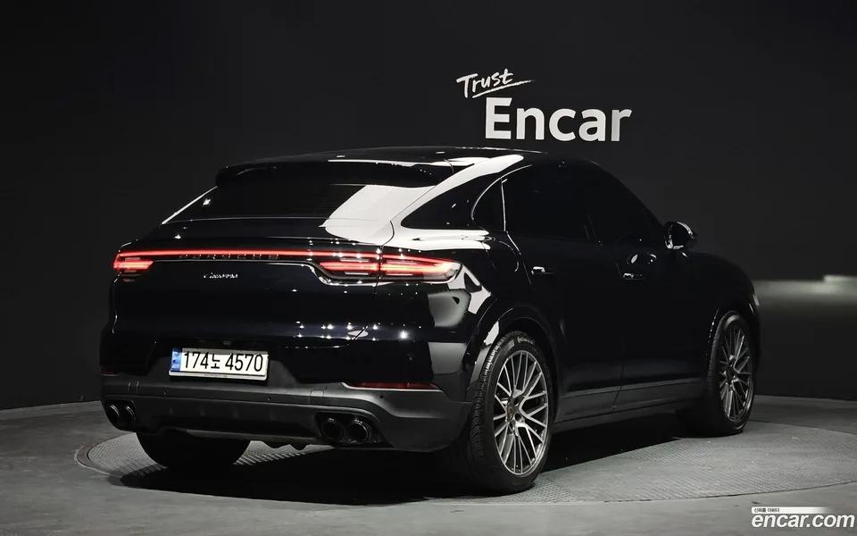 Porsche Cayenne 3.0 2022 — миниатюра 2