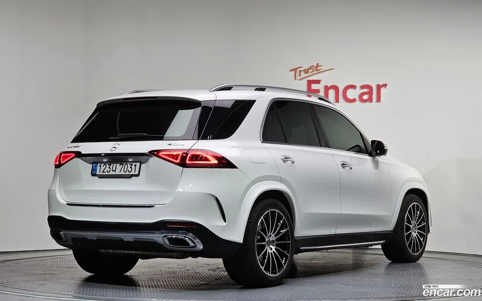 Mercedes-Benz GLE-Class GLE450 4MATIC 2023 — миниатюра 2