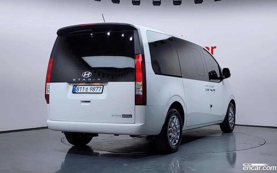 Hyundai Staria 5 2025 — миниатюра 2