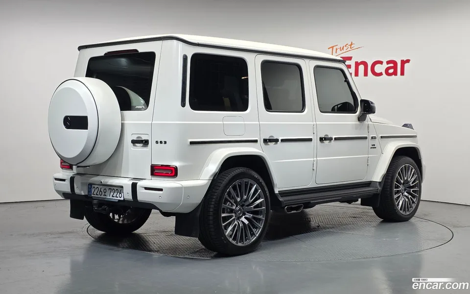 Mercedes-Benz G-Class AMG G63 2025 — миниатюра 2