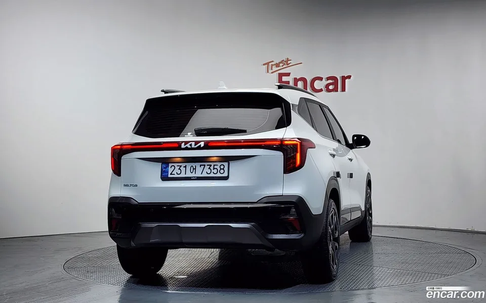 Kia Seltos 1.6 2WD 2024 — миниатюра 4