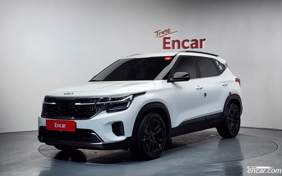 Kia Seltos 1.6 2WD 2024 — фото 1, купить с доставкой в Москву