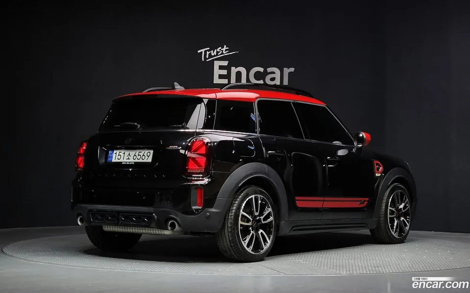 MINI Cooper S Countryman JCW 2024 — миниатюра 2