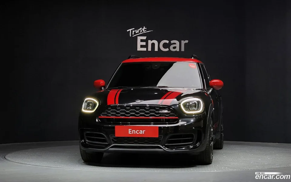 MINI Cooper S Countryman JCW 2024 — миниатюра 3