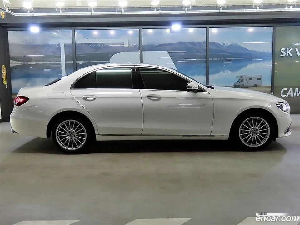 Mercedes-Benz E-Class E250 2022 — миниатюра 3