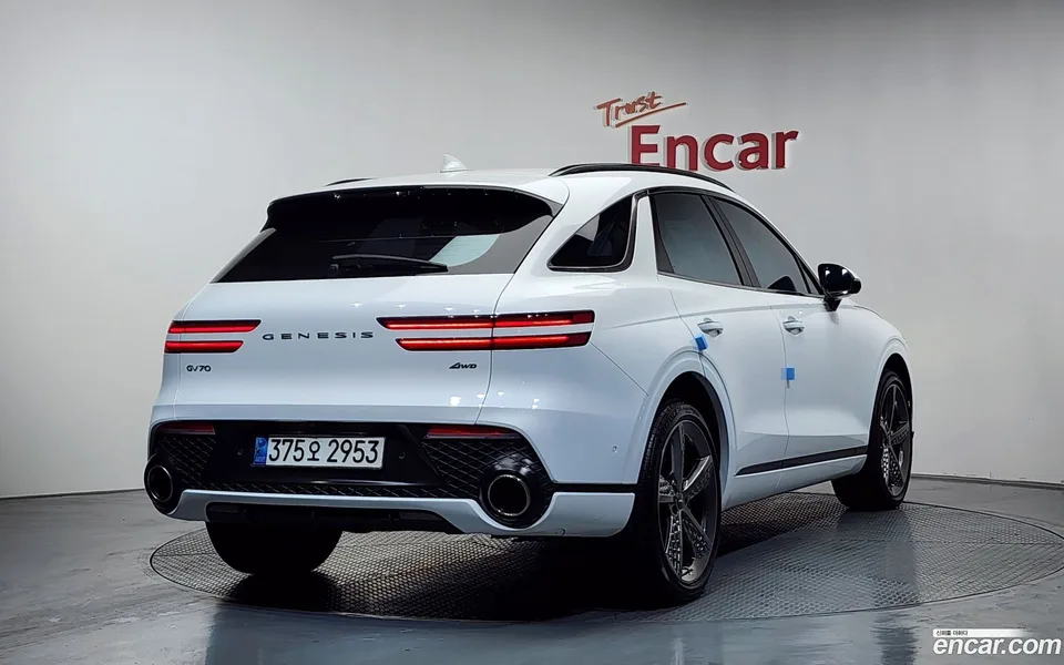 Genesis GV70 2.5T AWD 2022 — миниатюра 2