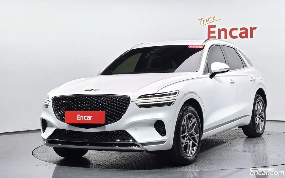Genesis GV70 2.5T 2WD 2022 — фото 1, купить с доставкой в Москву