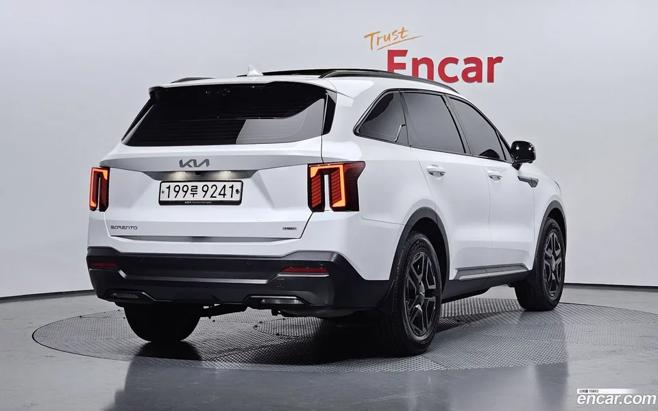Kia Sorento HEV 1.6 2WD 2023 — миниатюра 2