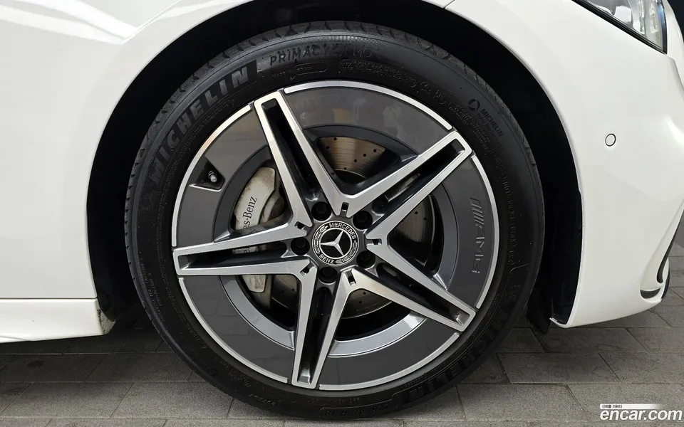 Mercedes-Benz C-Class C200 2024 — миниатюра 5