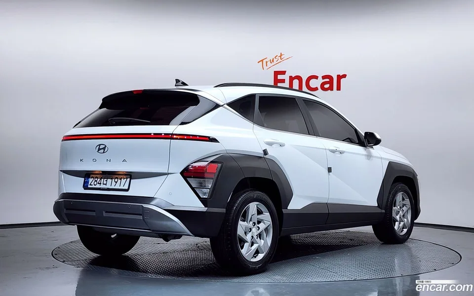 Hyundai Kona 1.6 2WD 2023 — миниатюра 2