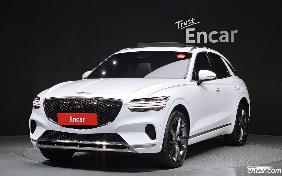 Genesis GV70 2.5T 2WD 2022 — фото 1, купить с доставкой в Москву