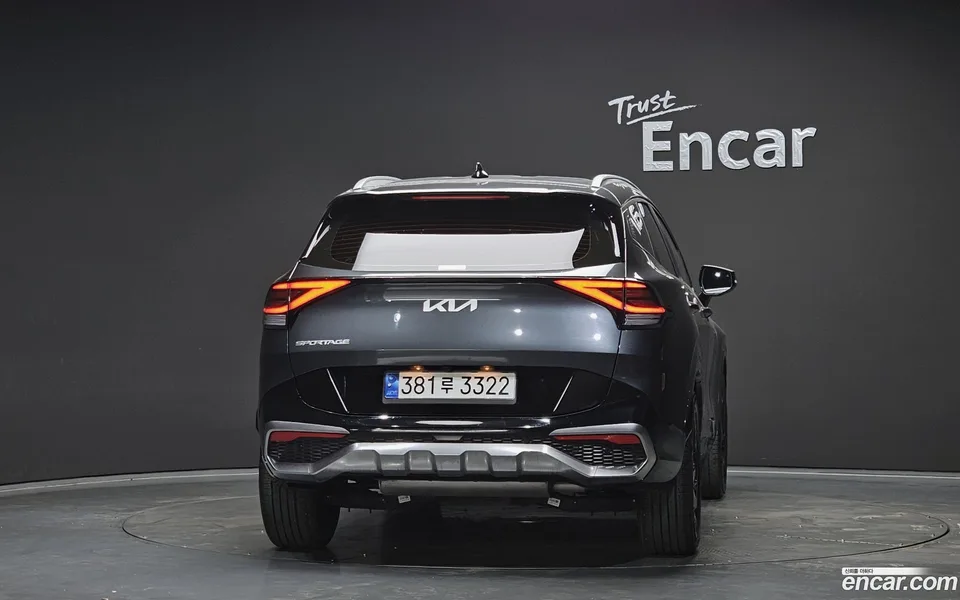 Kia Sportage 1.6 2WD 2023 — миниатюра 4