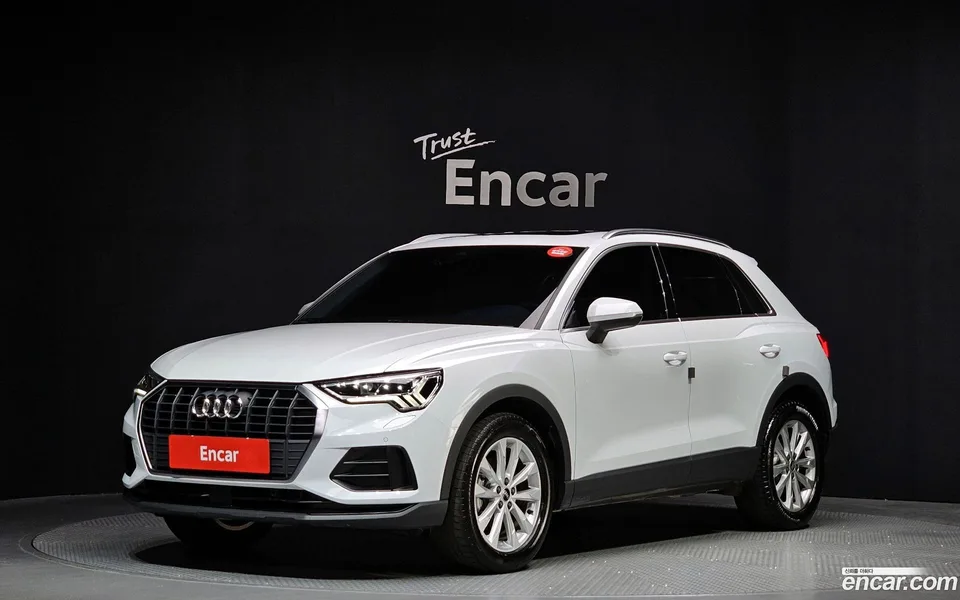 Audi Q3 35 TDI 2023 — фото 1, купить с доставкой в Москву