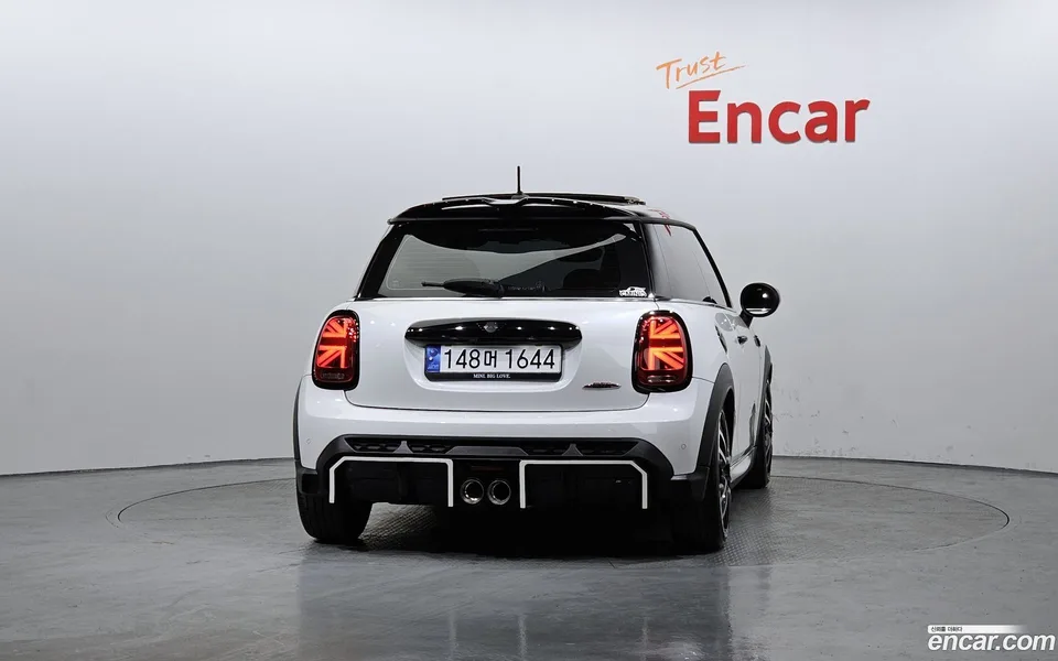MINI Cooper S JCW 2024 — миниатюра 4
