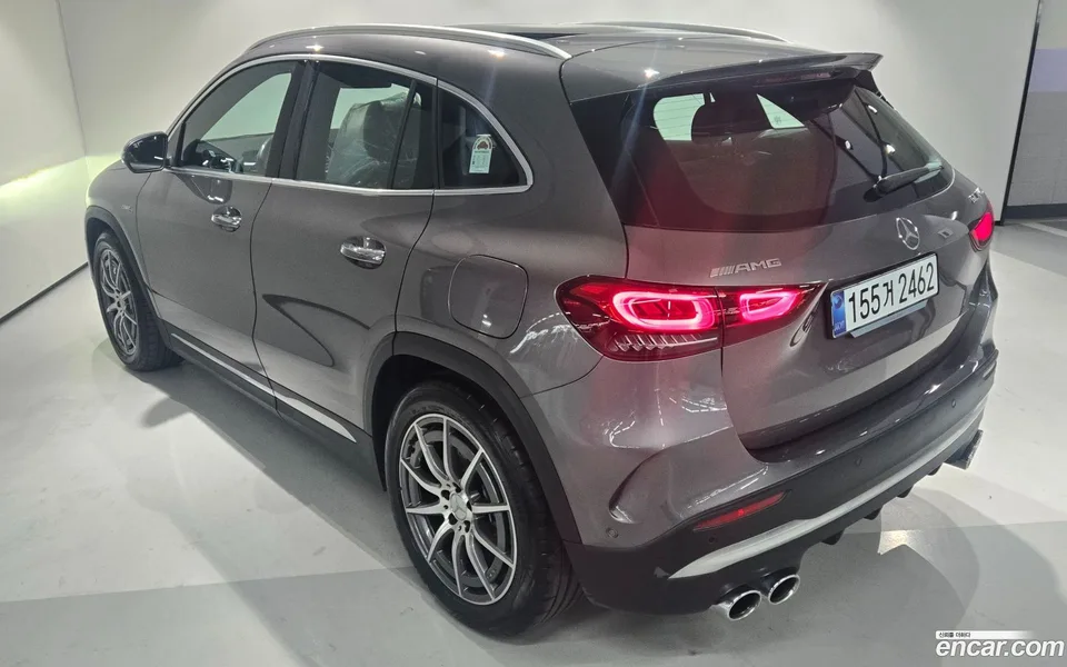 Mercedes-Benz GLA-Class GLA45 AMG 4MATIC+ 2023 — миниатюра 3