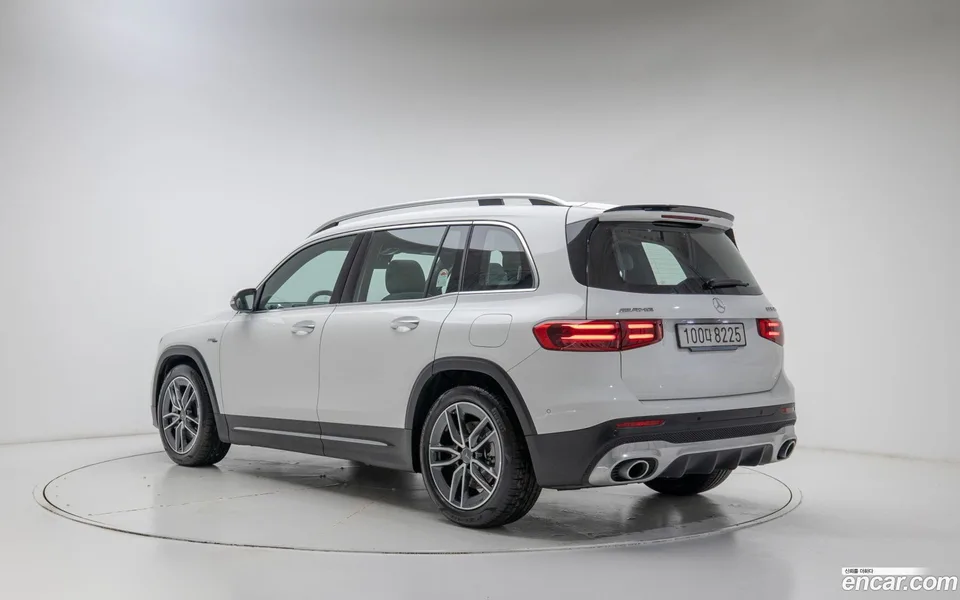 Mercedes-Benz GLB-Class AMG GLB35 4MATIC 2025 — миниатюра 2