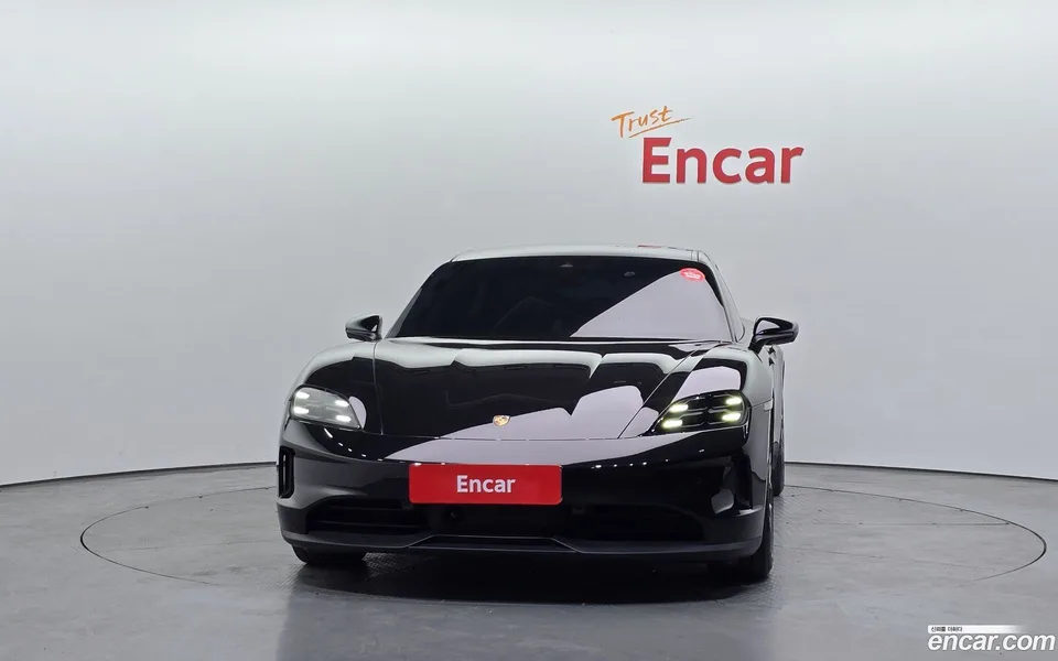 Porsche Taycan 2025 — миниатюра 3