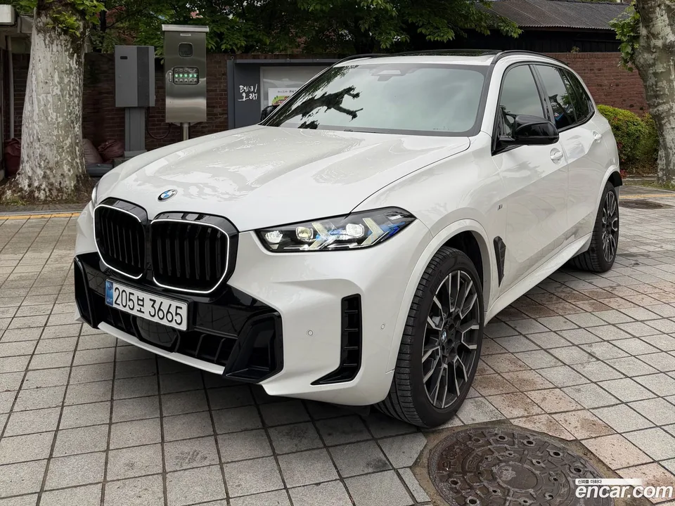 BMW X5 xDrive 40i M 2025 — миниатюра 2