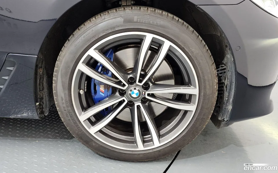 BMW 6 Series GT 620d M 2022 — миниатюра 5