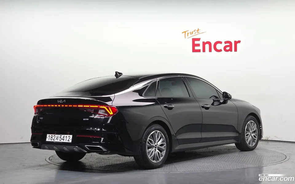 Kia K5 Hybrid 2022 — миниатюра 2