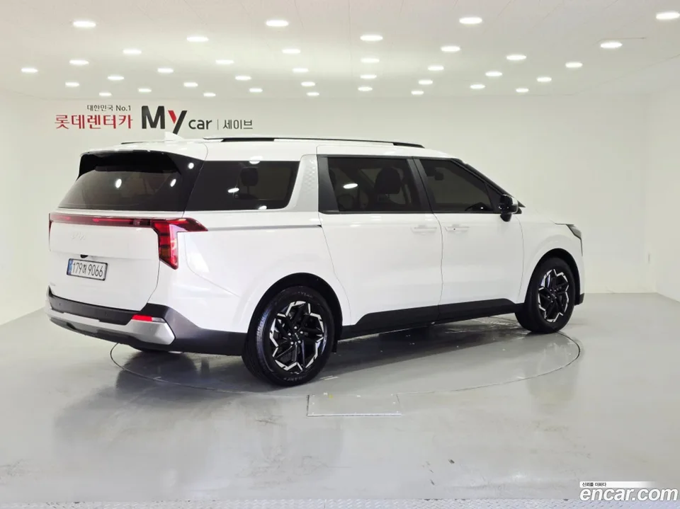 Kia Carnival 9 2025 — миниатюра 5