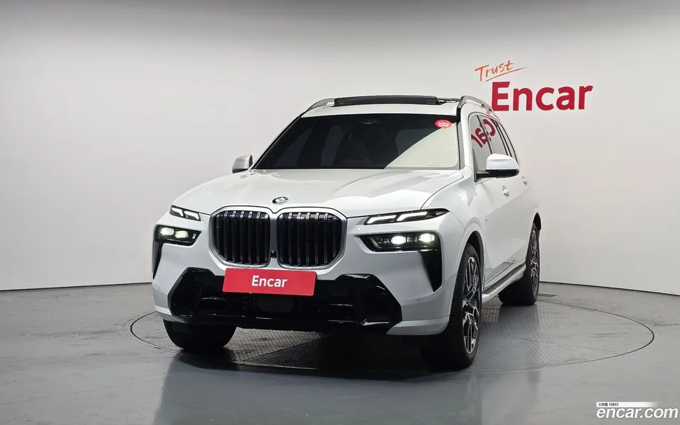 BMW X7 xDrive 40i M 6 2025 — миниатюра 3