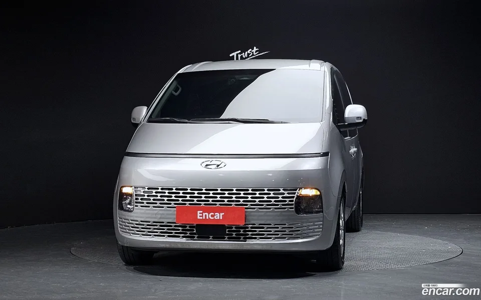 Hyundai Staria 5 2024 — миниатюра 3