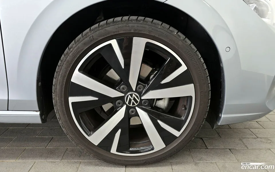 Volkswagen Golf 2.0 TDI 2025 — миниатюра 5