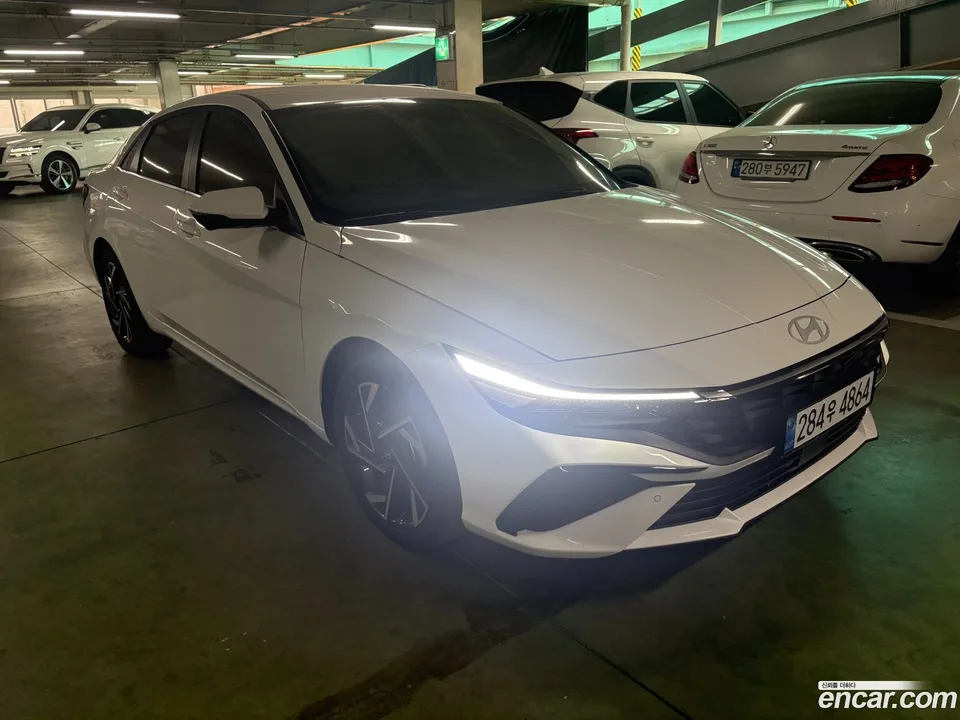 Hyundai Avante CN7 Hybrid 2026 — миниатюра 3