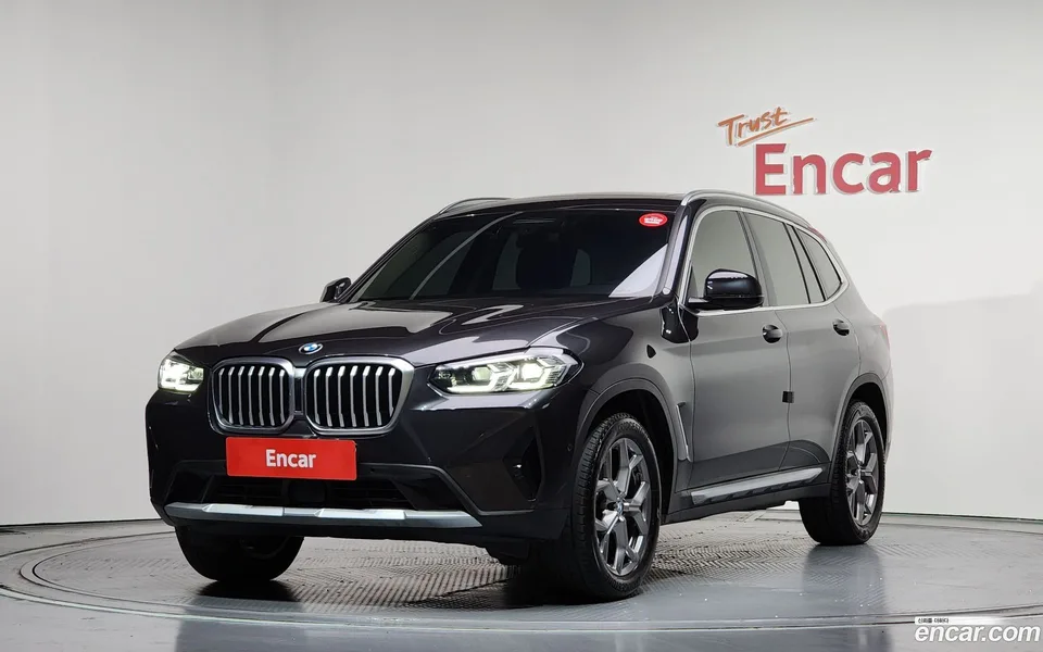 BMW X3 xDrive 20i 2022 — фото 1, купить с доставкой в Москву
