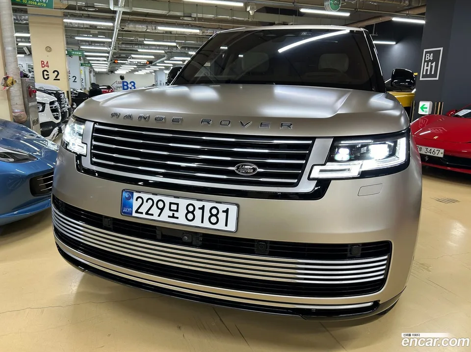 Land Rover Range Rover P530 SV LWB 2023 — миниатюра 2